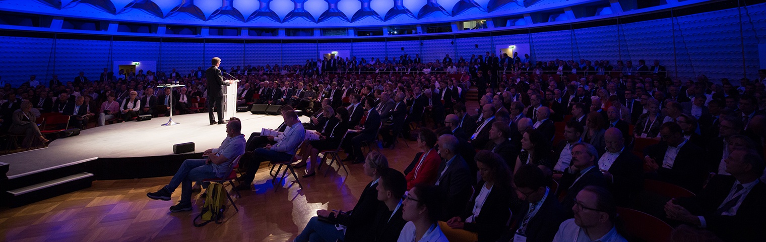 Titelbild Media & Conferences Thumbnail